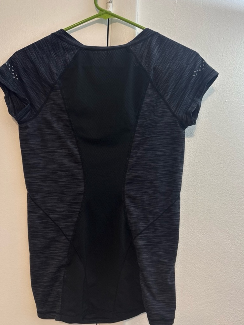 Zella Black Heather Short Sleeve Performance Tee - Picture 2 of 3